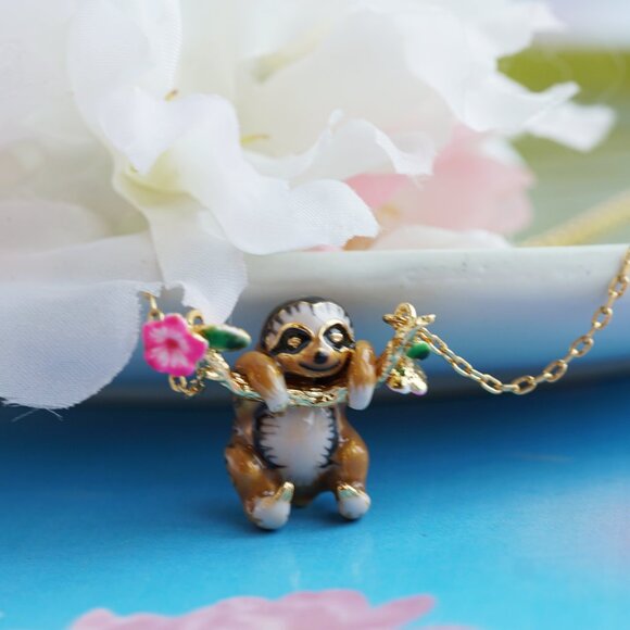 Cute sloth necklace - Picture 7 of 10